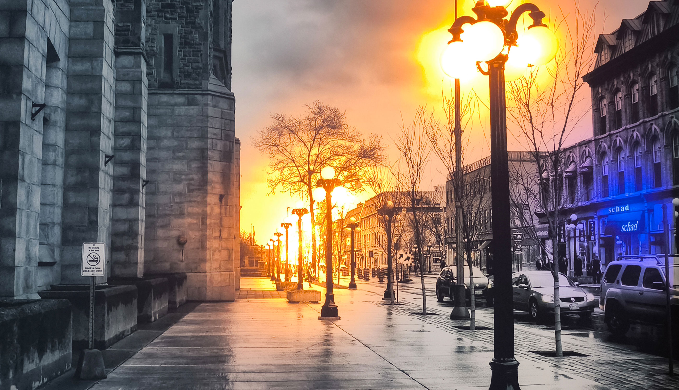 خیابان - تابلوهای بک‌لایت ​در دریمی لایت دهقانیان - تابلو شب خواب و آینه نوری لمسی 